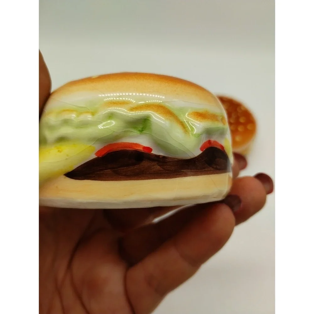 Ceramic Cheeseburgers Salt And Pepper Shakers Stoppers Intact